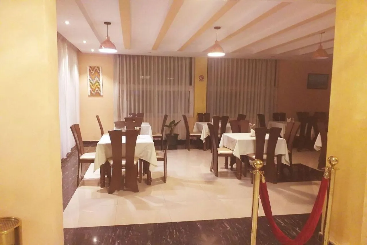 Medal Hotel Αντίς Αμπέμπα