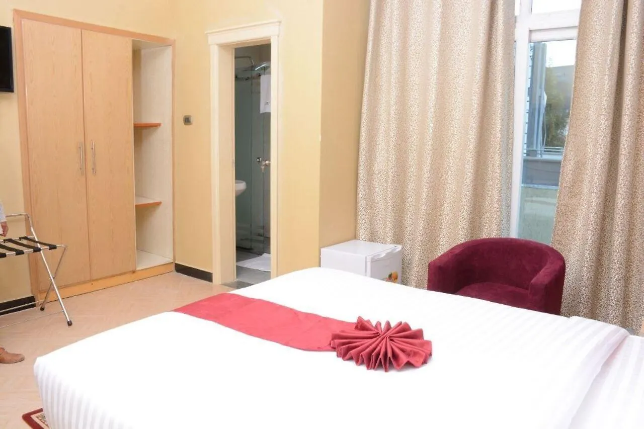 Medal Hotel Αντίς Αμπέμπα
